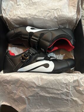 Peloton Black Cycling Shoe with Red Interior